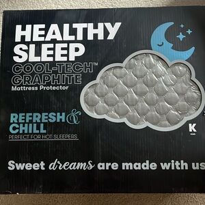Healthy sleep cool tech graphite mattress protector perfect for hot sleepers
